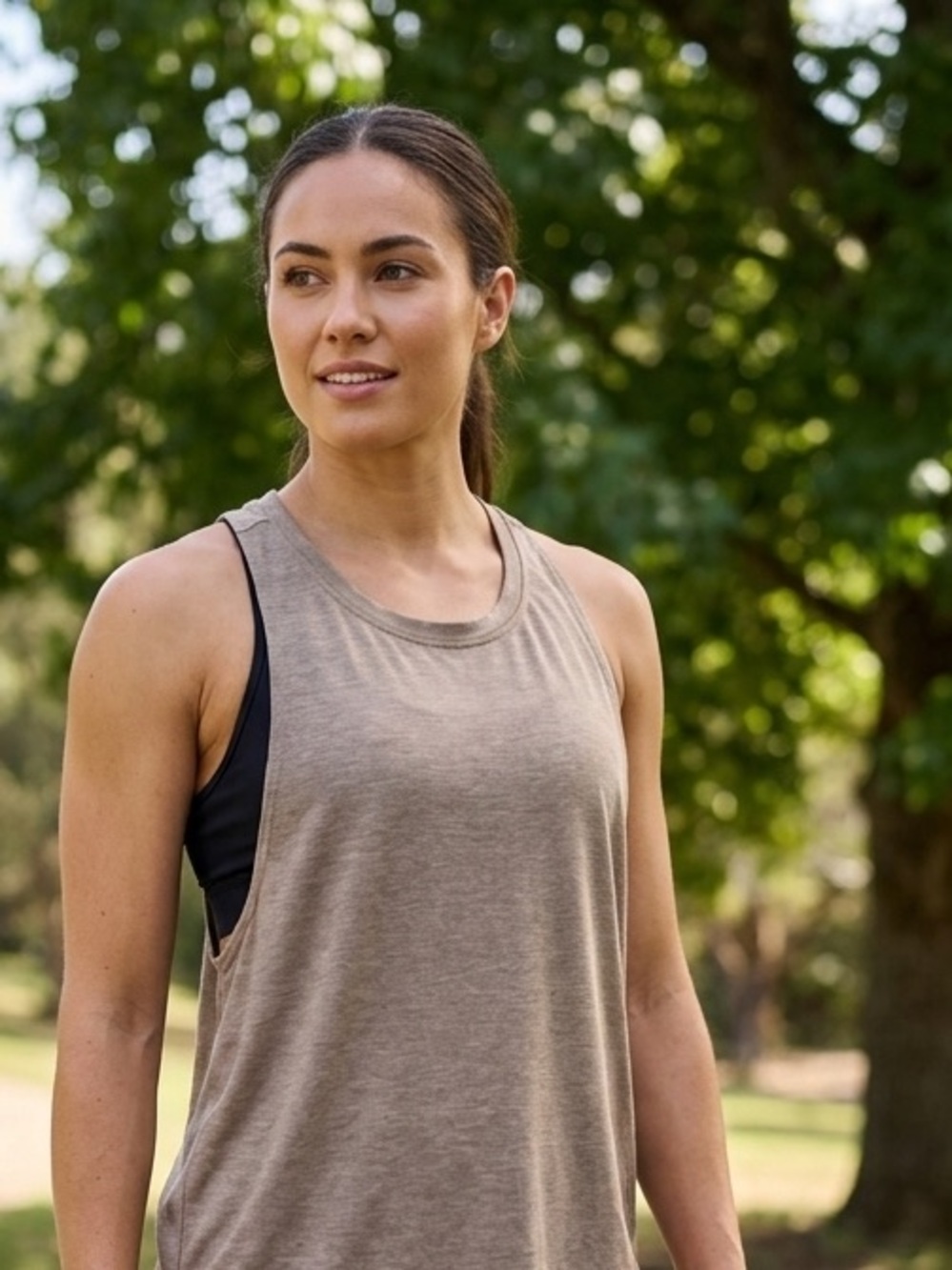 2 Everyday Scoop Neck Tank Top in Taupe & pink